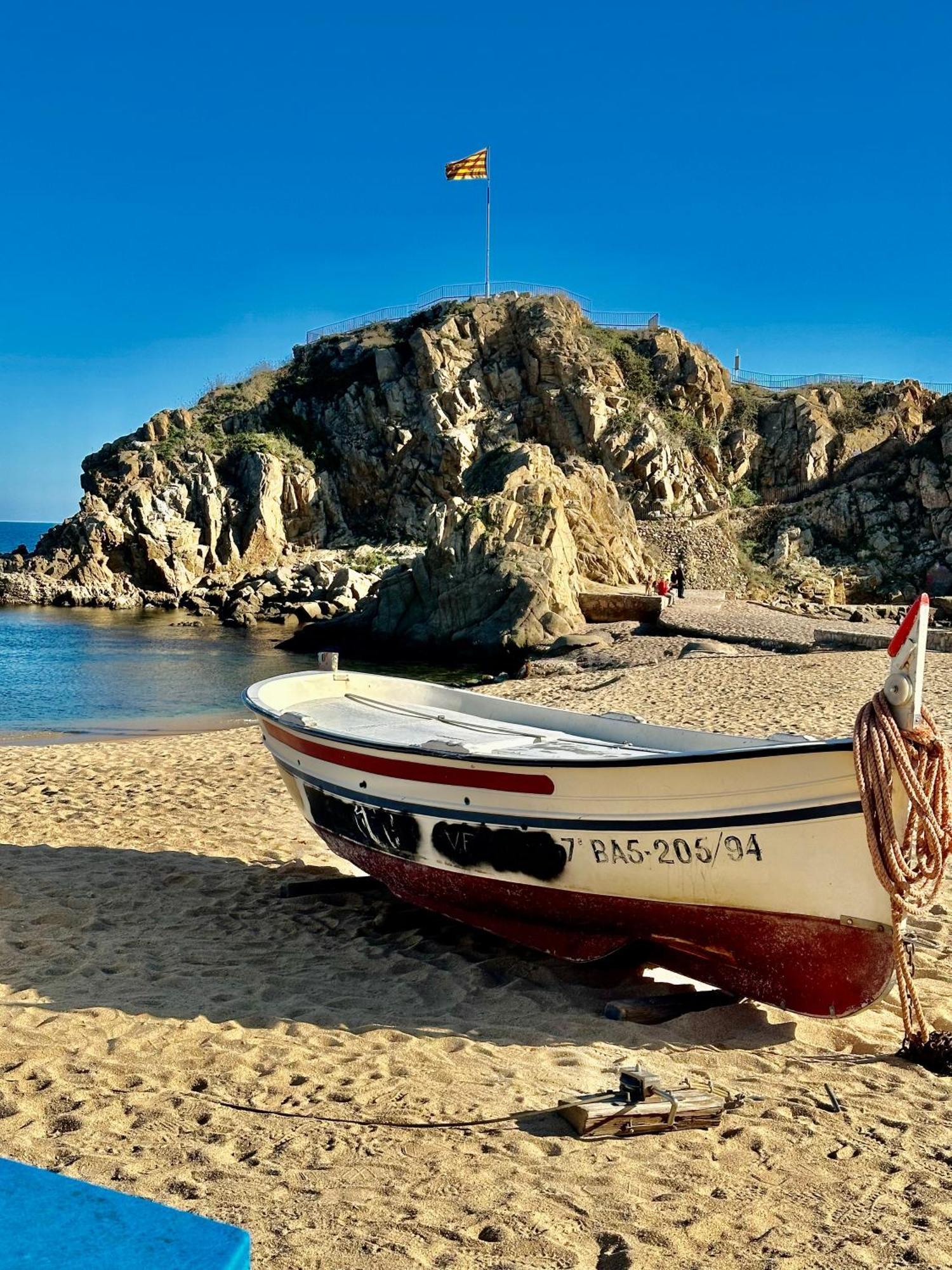Antiquari De Blanes Apartamento Boutique En La Costa Brava Luaran gambar